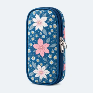 Sac isotherme médicaments à motif fleurs roses et marguerites sur fond bleu, format compact à double zip