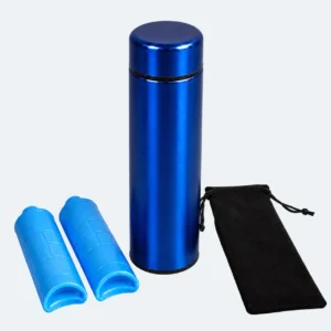 Pochette isotherme médicaments bleue en inox avec 2 bouteilles de froid bleues et housse en velours noir